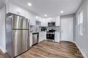 506 E Montgomery Cross Rd, Savannah, GA 31406 - Photo 8