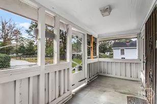 1212 E 70th St, Savannah, GA 31404 - Photo 4