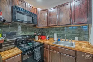 1919 E 51st St, Savannah, GA 31404 - Photo 16