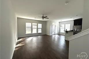 79 Crystal Lake Dr, Savannah, GA 31407 - Photo 2
