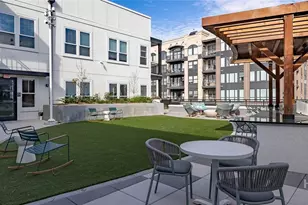 201 Pilot St, Savannah, GA 31401 - Photo 14