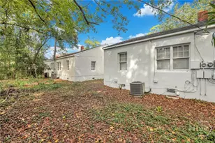 1313 E 55th St, Savannah, GA 31404 - Photo 18