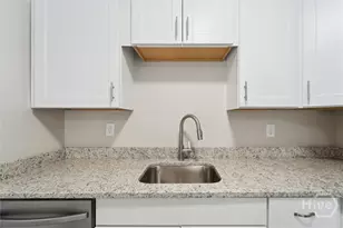 1313 E 55th St, Savannah, GA 31404 - Photo 10