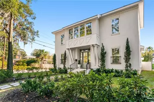 723 E Victory Dr, Savannah, GA 31405 - Photo 1