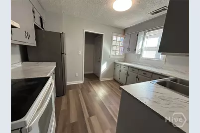 3715 Skidaway Road, Savannah, GA 31404 - Photo 10