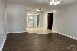 511 Dyches Dr, Savannah, GA 31406 - Photo 2