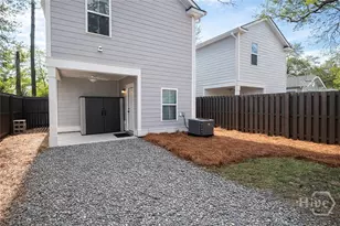 806 E 35th St, Savannah, GA 31401 - Photo 32