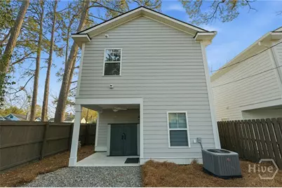 806 E 35th Street, Savannah, GA 31401 - Photo 52