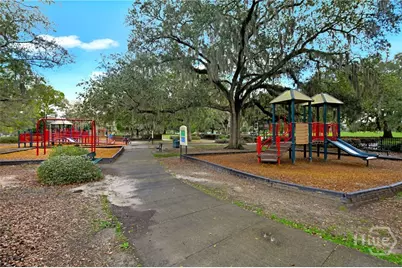 806 E 35th Street, Savannah, GA 31401 - Photo 42