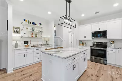 806 E 35th Street, Savannah, GA 31401 - Photo 12