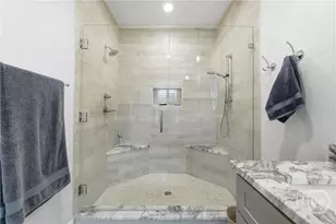 806 E 35th St, Savannah, GA 31401 - Photo 16