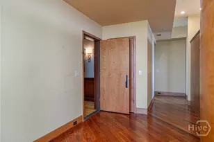 300 Bull St, Savannah, GA 31401 - Photo 12
