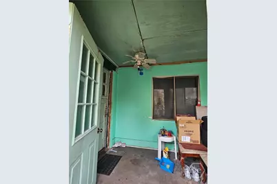 645 E 40th Street, Savannah, GA 31401 - Photo 10