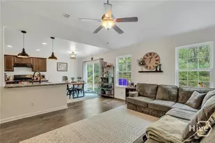 126 Knotty Pine Cir, Springfield, GA 31329 - Photo 2