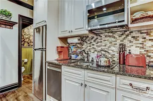 220 E State St, Savannah, GA 31401 - Photo 54