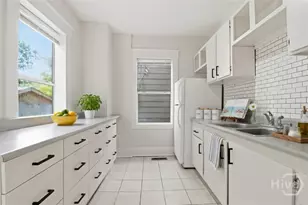 647 E 37th St, Savannah, GA 31401 - Photo 18