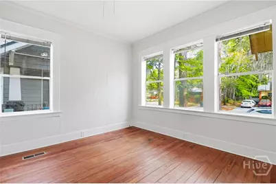 647 E 37th Street, Savannah, GA 31401 - Photo 22