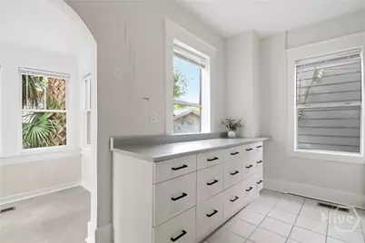 647 E 37th Street, Savannah, GA 31401 - Photo 20