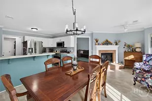 723 Oxford Dr, Richmond Hill, GA 31324 - Photo 18