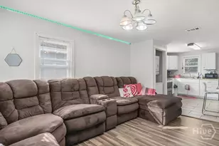 1513 Vine St, Savannah, GA 31401 - Photo 4