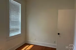 1313 Whitaker St, Savannah, GA 31401 - Photo 12