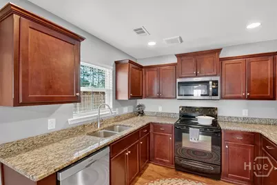 143 Waverly Way, Savannah, GA 31407 - Photo 16