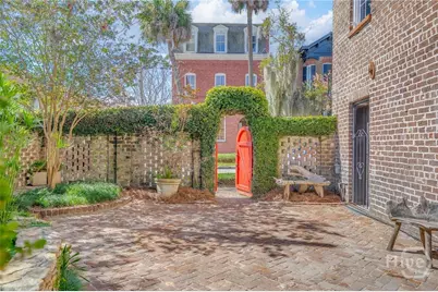 224 E Gordon Street, Savannah, GA 31401 - Photo 10
