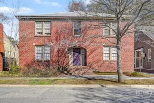 910 E 35th St, Savannah, GA 31401 - Photo 2