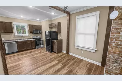 823 W 39th Street, Savannah, GA 31415 - Photo 8