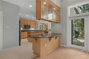 407 King Arthur Ln, Savannah, GA 31405 - Photo 10