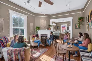 11 E 41st St, Savannah, GA 31401 - Photo 8