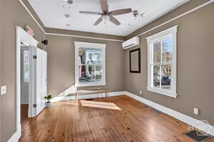11 E 41st St, Savannah, GA 31401 - Photo 10