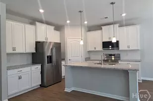 200 Brookline Dr, Savannah, GA 31407 - Photo 2