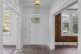 221 E 49th St, Savannah, GA 31405 - Photo 8