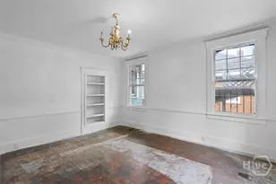 221 E 49th St, Savannah, GA 31405 - Photo 6