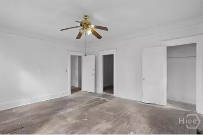 221 E 49th Street, Savannah, GA 31405 - Photo 16