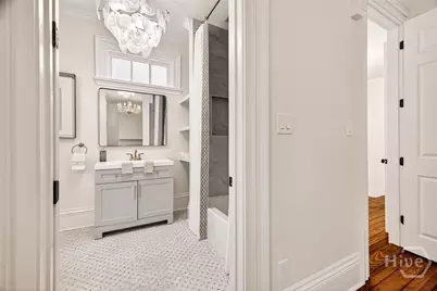 215 E Jones Street, Savannah, GA 31401 - Photo 32