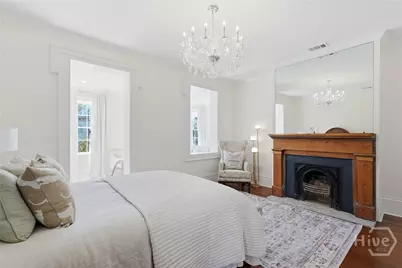 215 E Jones Street, Savannah, GA 31401 - Photo 22