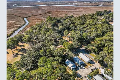 1401 Wayne Street, Darien, GA 31305 - Photo 64