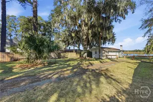 243 E 1st St, Midway, GA 31320 - Photo 30