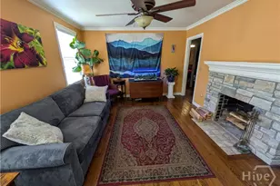 1920 Hawthorne St, Savannah, GA 31404 - Photo 2