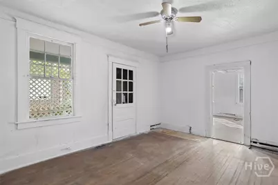 221 E 49th Street, Savannah, GA 31405 - Photo 18
