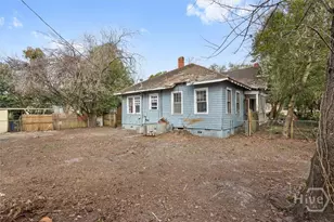221 E 49th St, Savannah, GA 31405 - Photo 34