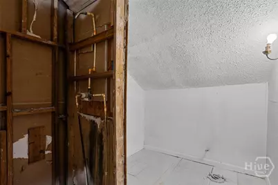 221 E 49th Street, Savannah, GA 31405 - Photo 32