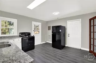 406 McKenzie Pl, Savannah, GA 31405 - Photo 6