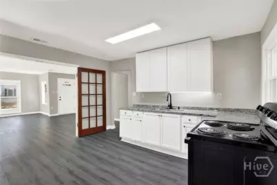 406 McKenzie Place, Savannah, GA 31405 - Photo 8