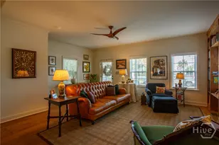 919 E Waldburg St, Savannah, GA 31401 - Photo 6