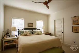 919 E Waldburg St, Savannah, GA 31401 - Photo 16
