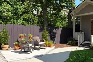 919 E Waldburg St, Savannah, GA 31401 - Photo 28
