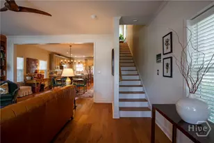 919 E Waldburg St, Savannah, GA 31401 - Photo 4